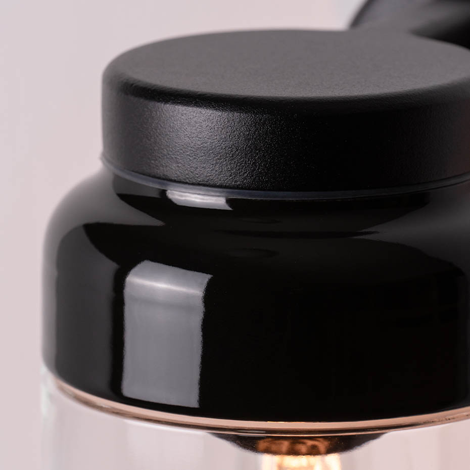 Ohm Vägglampa 140/205 Svart/Klarglas IP44