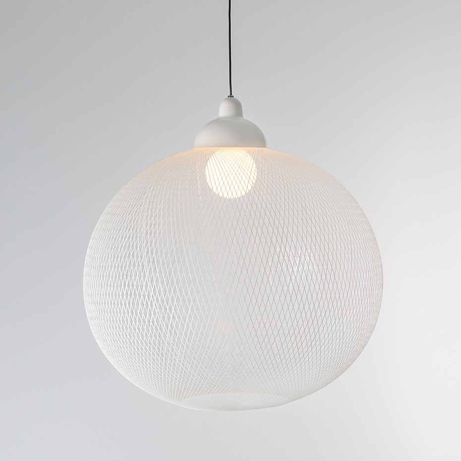 Non Random D71 Pendel White