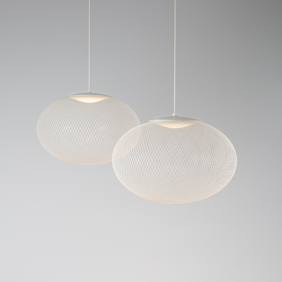 NR2 Medium Pendel White