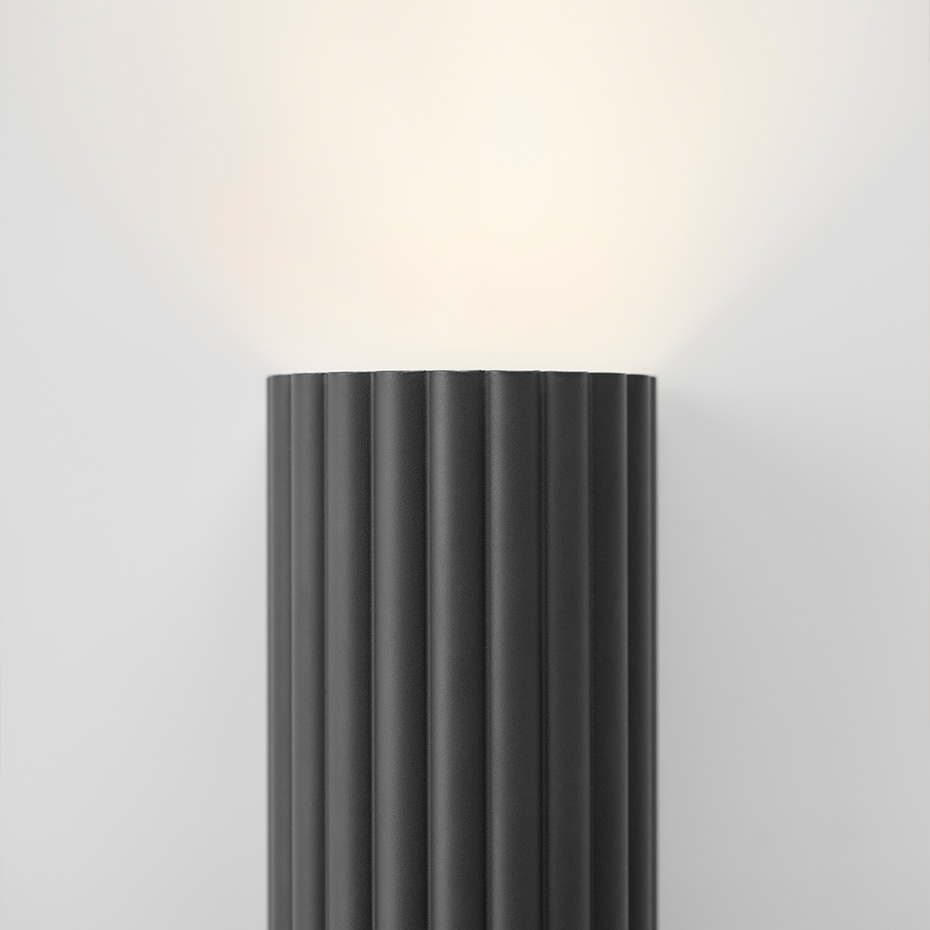 Donna 15 Vägglampa Black Ink