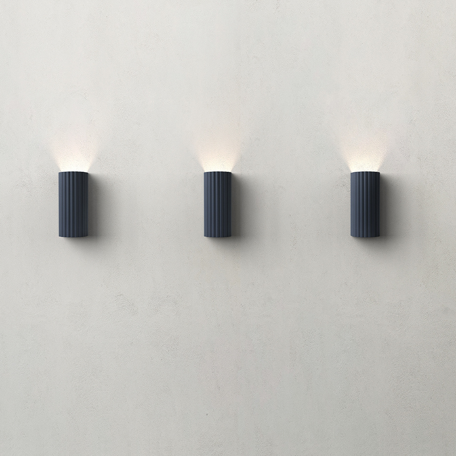 Donna 15 Vägglampa Black Ink