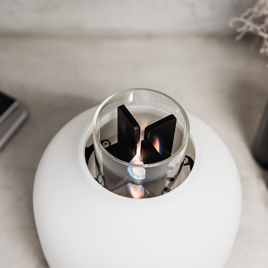 Candela Bordslampa Light & Charge