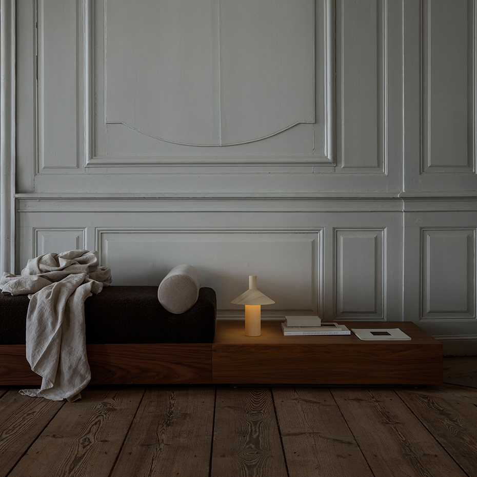 Pepa Bordslampa Natural Ash Wood
