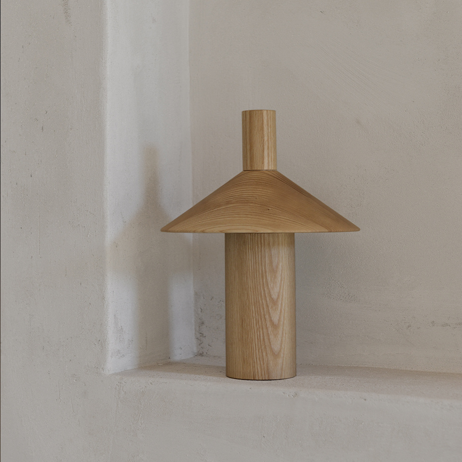 Pepa Bordslampa Natural Ash Wood