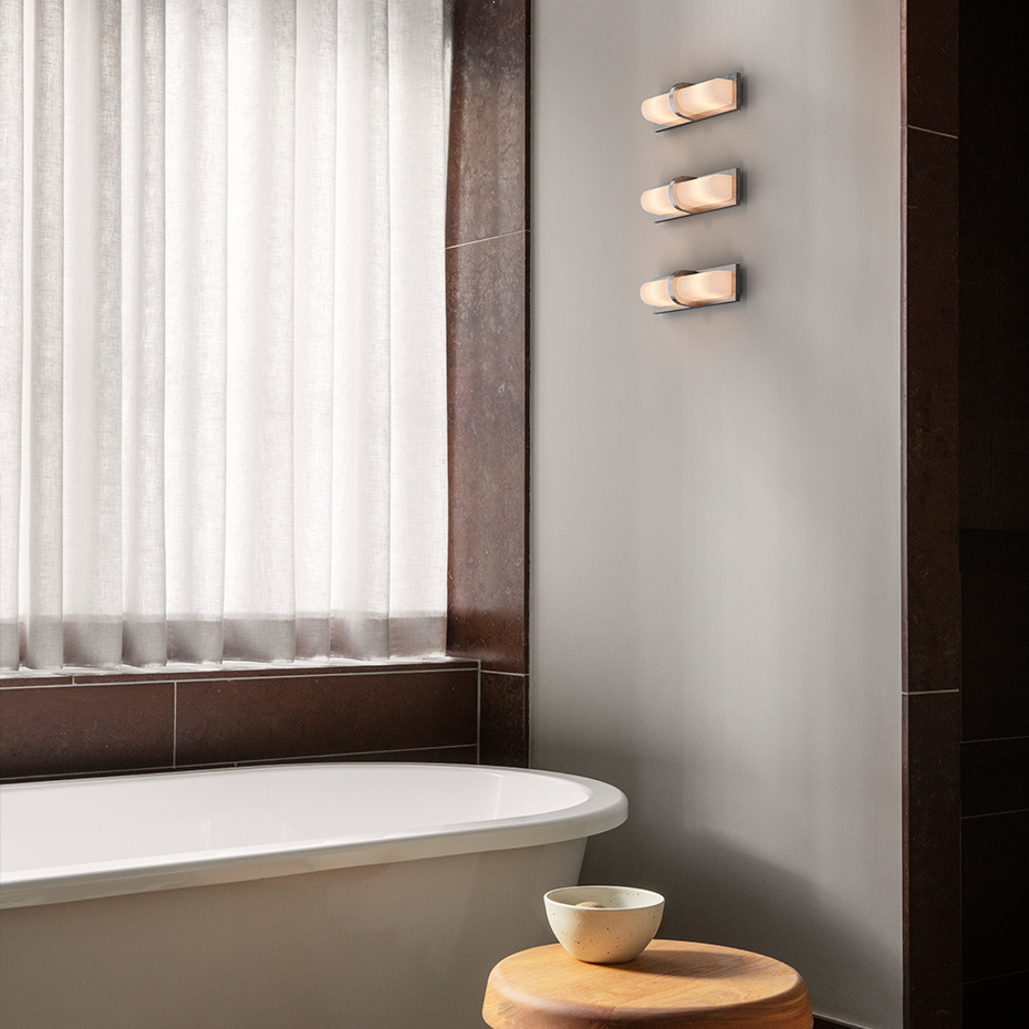 Ublo Vägglampa Black IP44