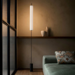 Hono A16 Golvlampa Matt Black/White Hono A16 Golvlampa Matt Black/White