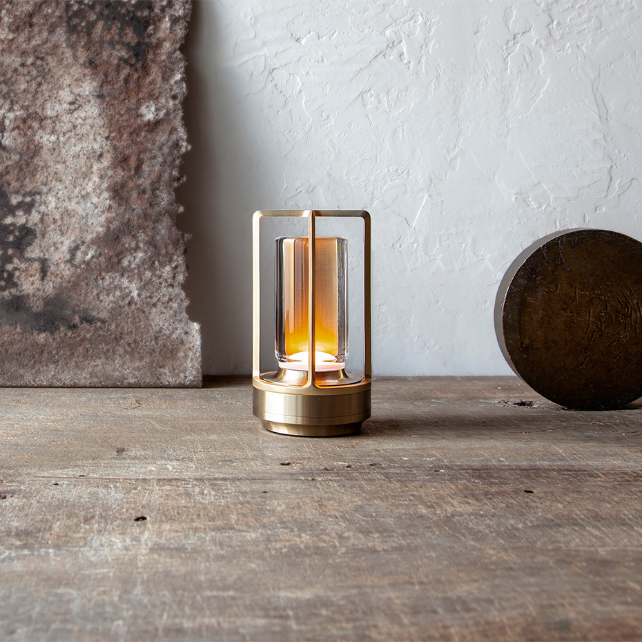 Turn+ Portable Bordslampa Black Aluminium