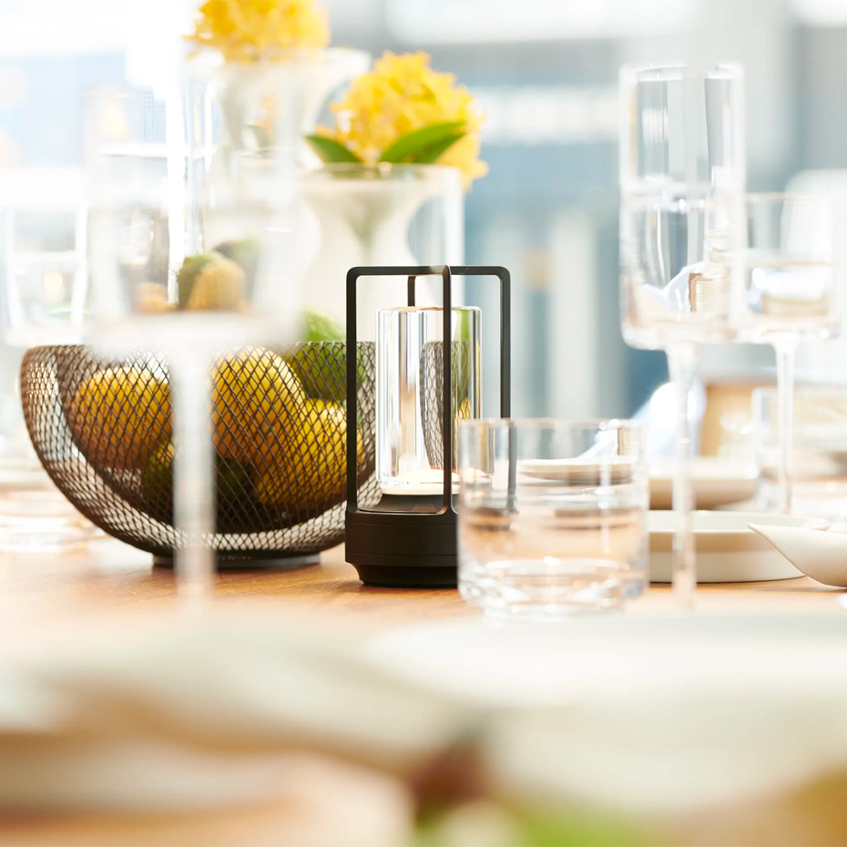 Turn+ Portable Bordslampa Brass