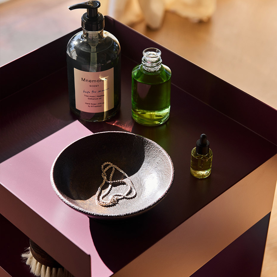 Rotate Sidobord SC73 Dark Plum