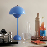 Flowerpot Bordslampa VP3 Swim Blue Flowerpot Bordslampa VP3 Swim Blue