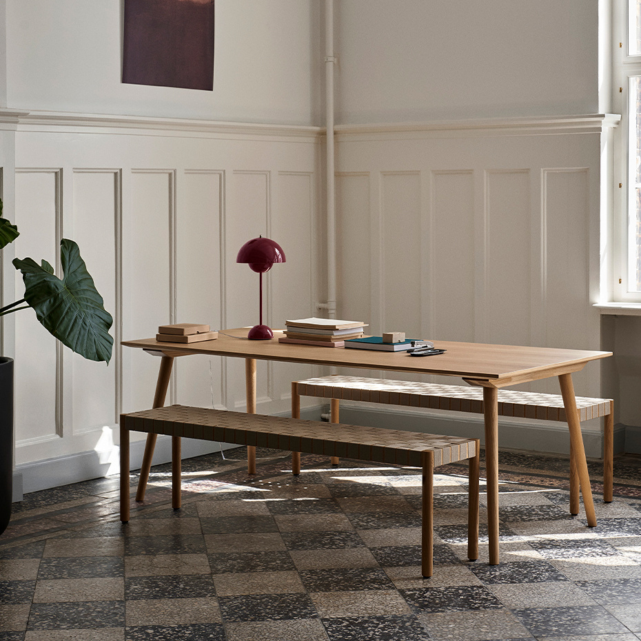 Flowerpot Bordslampa VP3 Dark Plum