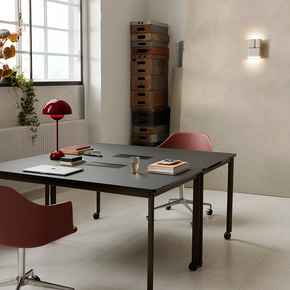 Flowerpot Bordslampa VP3 Vermilion Red