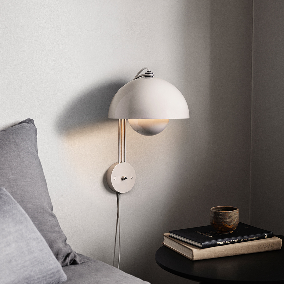 Flowerpot Vägglampa VP8 Vermilion Red