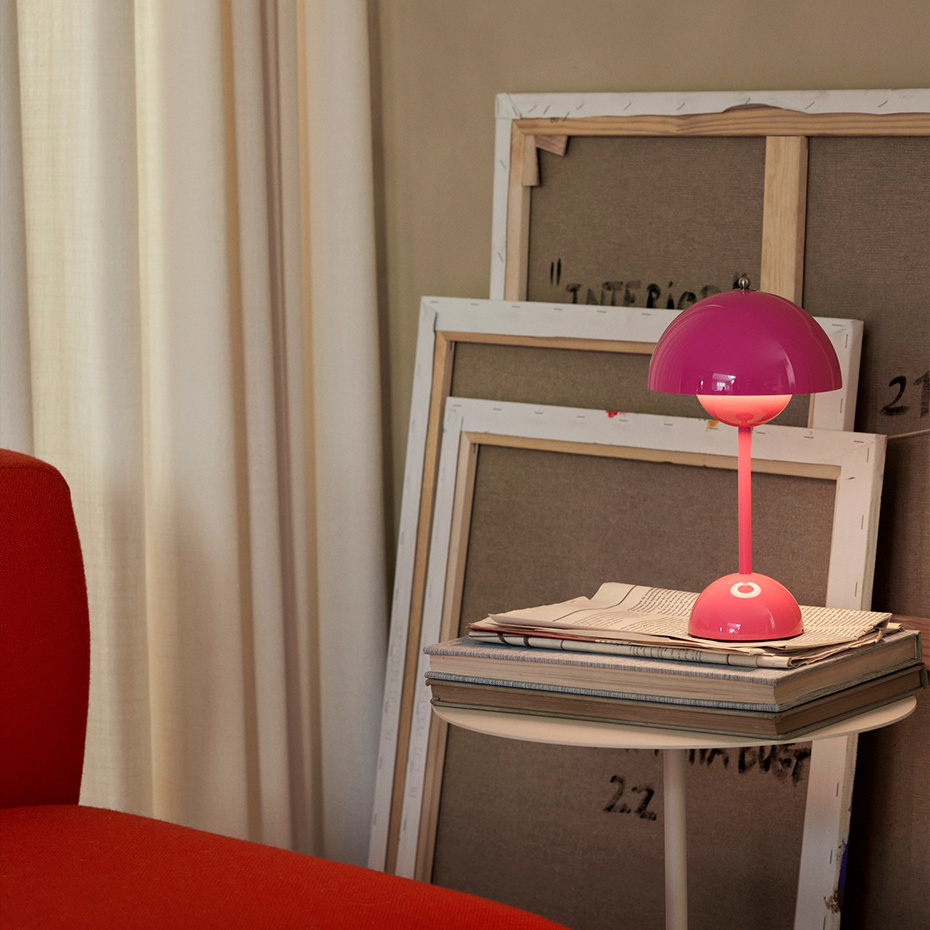 Flowerpot Bordslampa VP9 Portable Magnetic Charger Tangy Pink