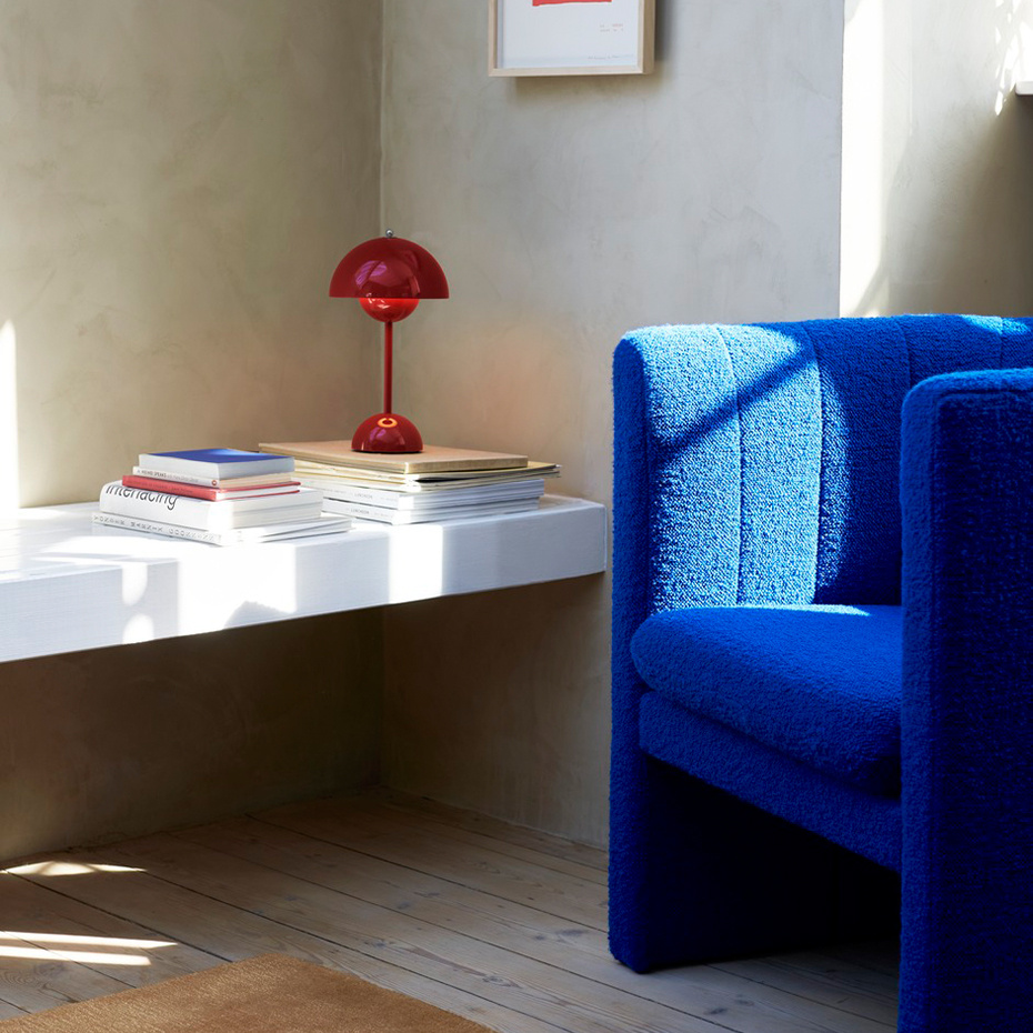 Flowerpot Bordslampa VP9 Portable Magnetic Charger Vermilion Red