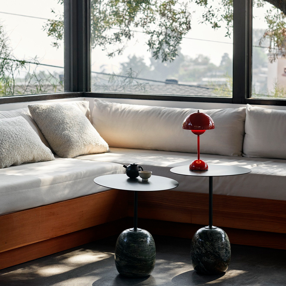 Flowerpot Bordslampa VP9 Portable Magnetic Charger Vermilion Red