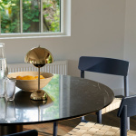 Flowerpot Bordslampa VP9 Portable Magnetic Charger Brass-Plated Flowerpot Bordslampa VP9 Portable Magnetic Charger Brass-Plated