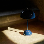 Flowerpot Bordslampa VP9 Portable Steel Blue Flowerpot Bordslampa VP9 Portable Steel Blue
