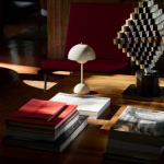 Flowerpot Bordslampa VP9 Portable Ivory Flowerpot Bordslampa VP9 Portable Ivory