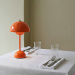 Flowerpot Bordslampa VP9 Portable Zesty Orange Flowerpot Bordslampa VP9 Portable Zesty Orange