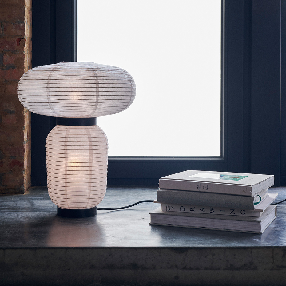 Formakami Bordslampa JH18 Ivory White