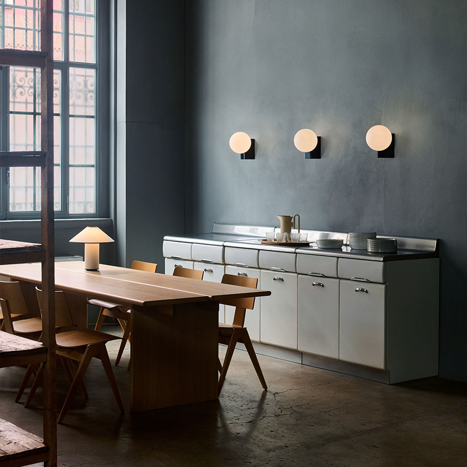 Journey Vägglampa SHY2 Silk Grey