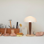 Herman Bordslampa SHY3 Opal Glass w. Walnut & Cream Marble Herman Bordslampa SHY3 Opal Glass w. Walnut & Cream Marble