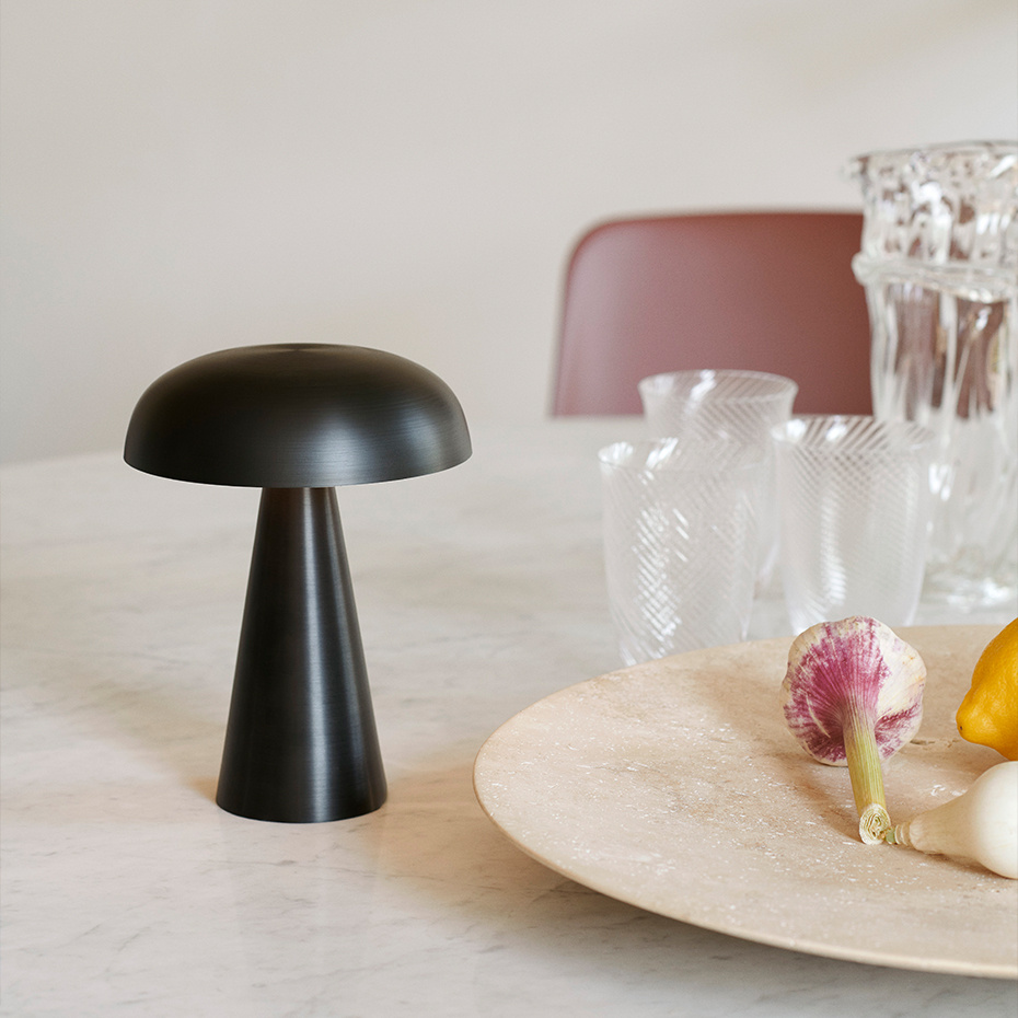 Como Bordslampa SC53 Portable Black