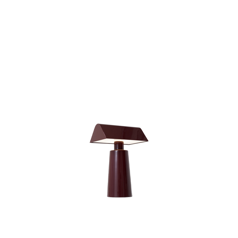 Caret Bordslampa MF1 Portable Dark Burgundy