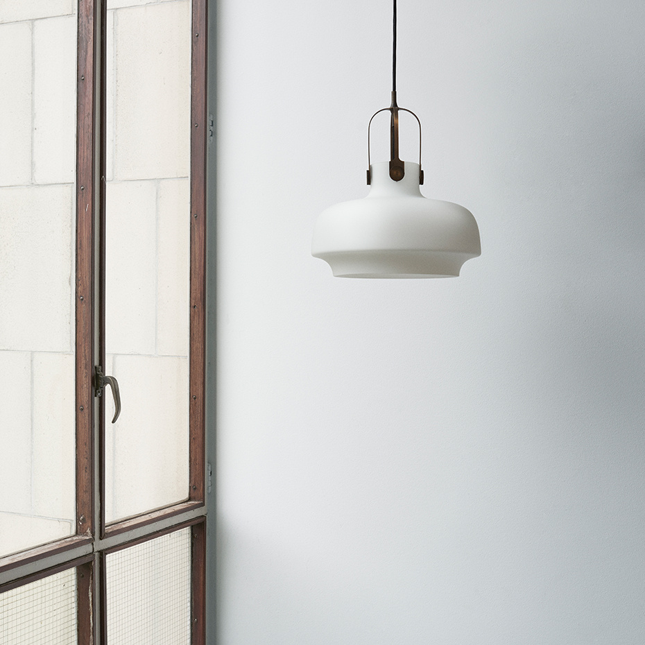 Copenhagen Pendel SC6 Ø20cm Opal Glass & Bronzed Brass