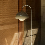Flowerpot Golvlampa VP12 Grey Beige Flowerpot Golvlampa VP12 Grey Beige