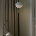 A808 Golvlampa White/Polished Brass A808 Golvlampa White/Polished Brass