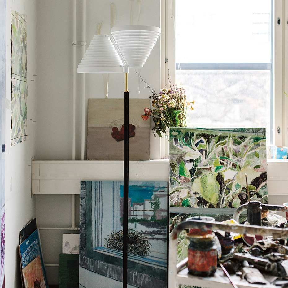 A810 Golvlampa Polished Stainless Steel