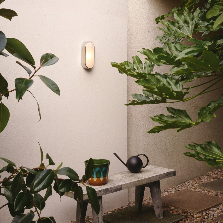 Montreal Oval Coastal Vägglampa Brushed Stainless Steel