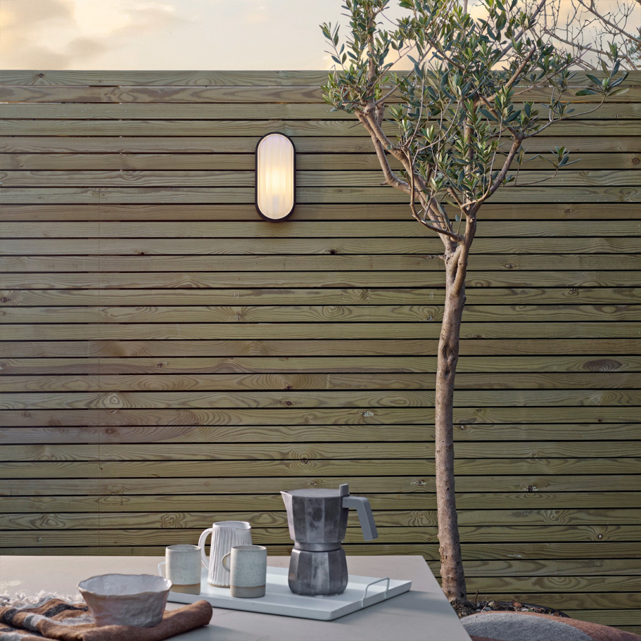 Montreal Oval Coastal Vägglampa Brushed Stainless Steel