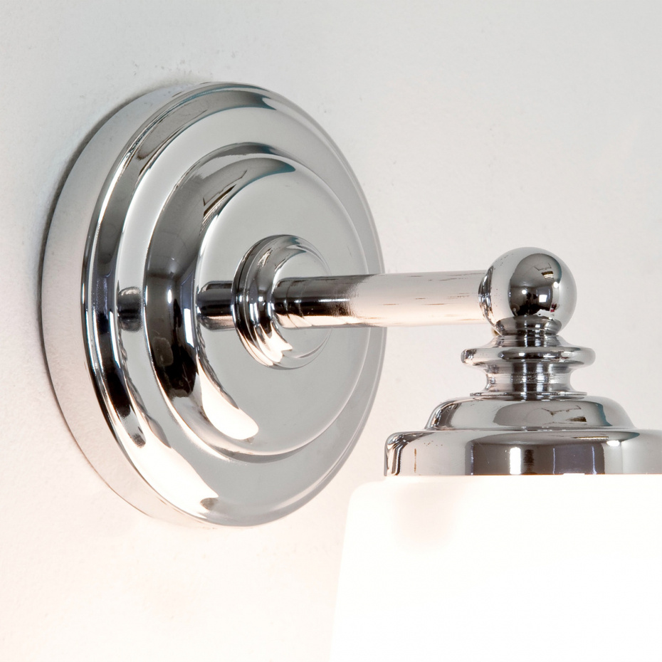 Anton Vägglampa Polished Chrome IP44