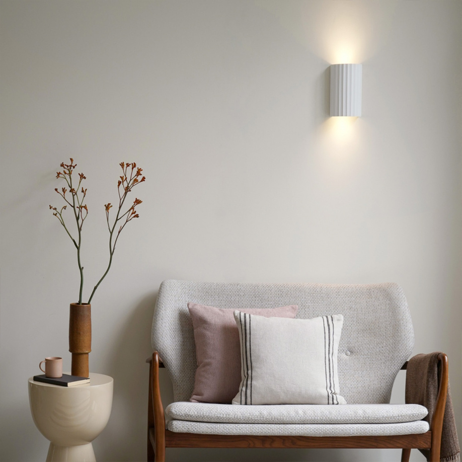 Kymi 220 Vägglampa Plaster