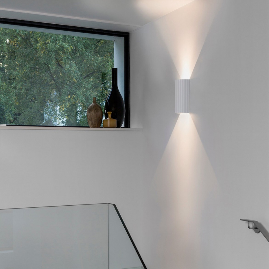 Kymi 220 Vägglampa Plaster