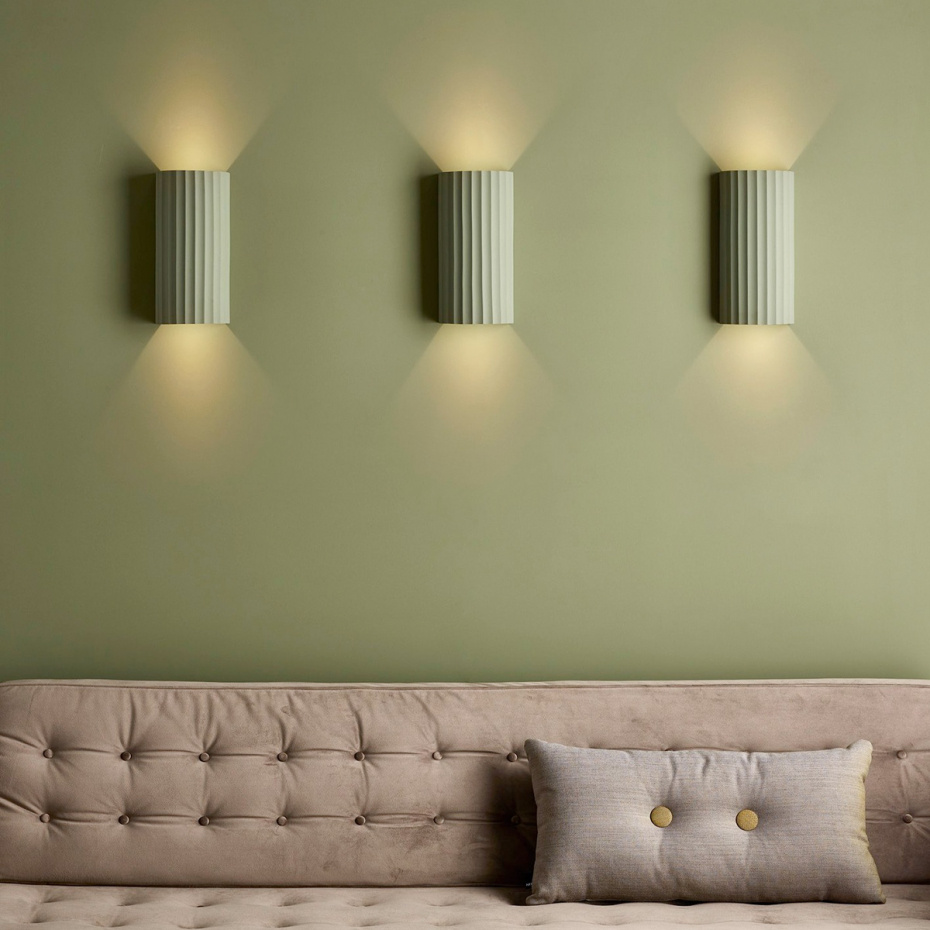 Kymi 220 Vägglampa Plaster