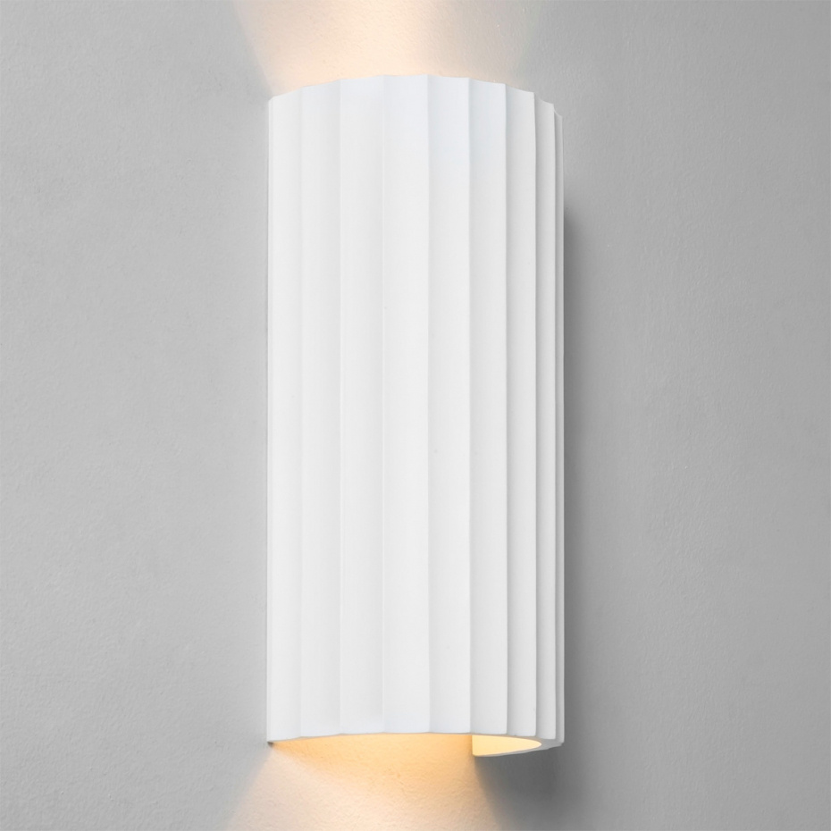 Kymi 300 Vägglampa Plaster