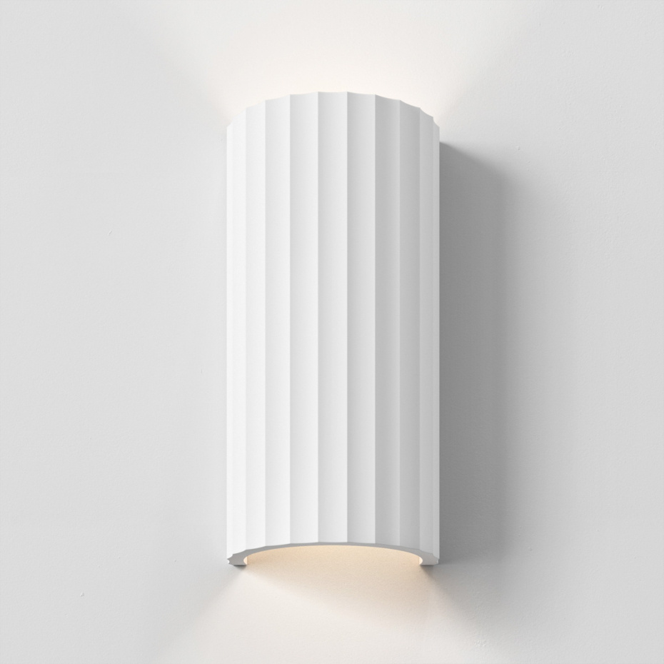 Kymi 300 Vägglampa Plaster