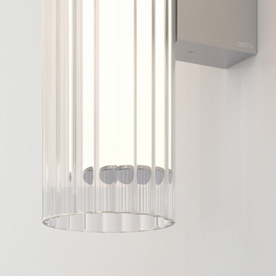 io 420 LED Vägglampa Polished Chrome IP44