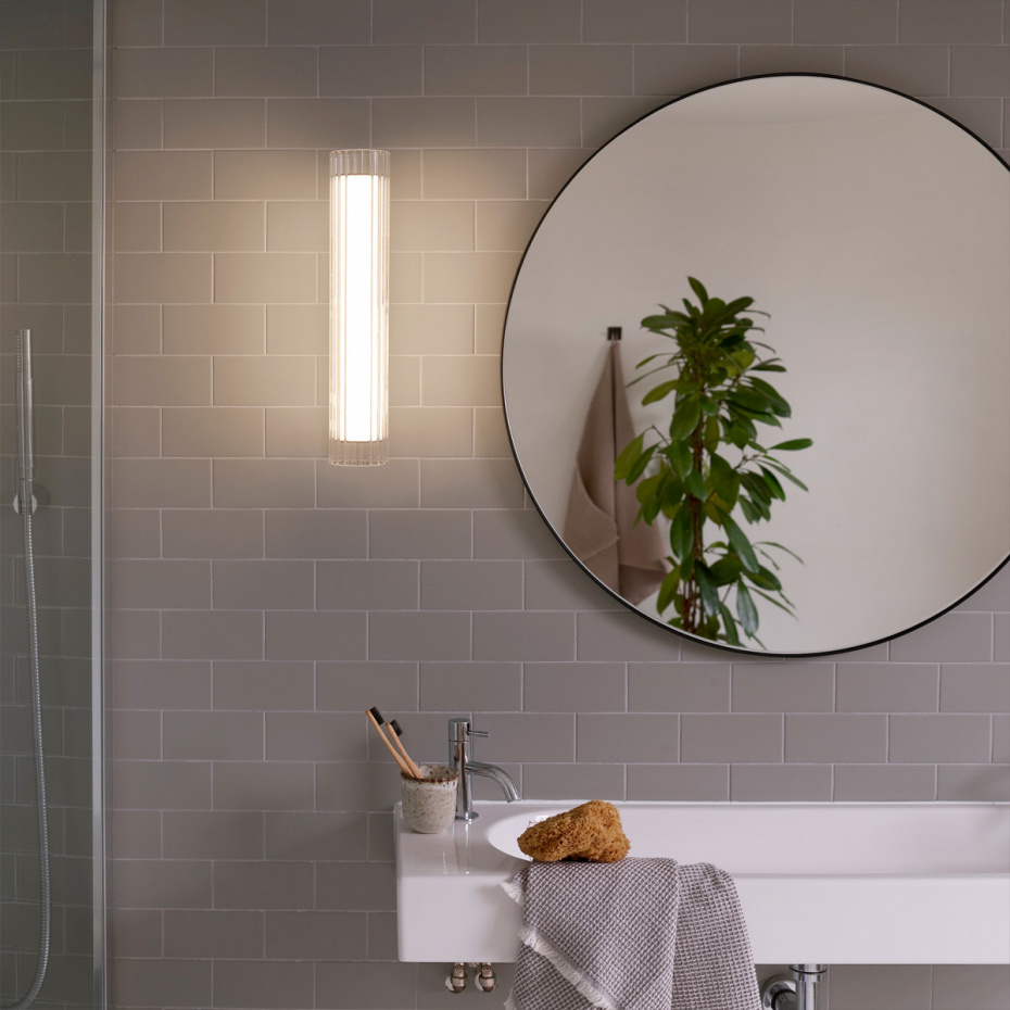 io 420 LED Vägglampa Matt Black IP44