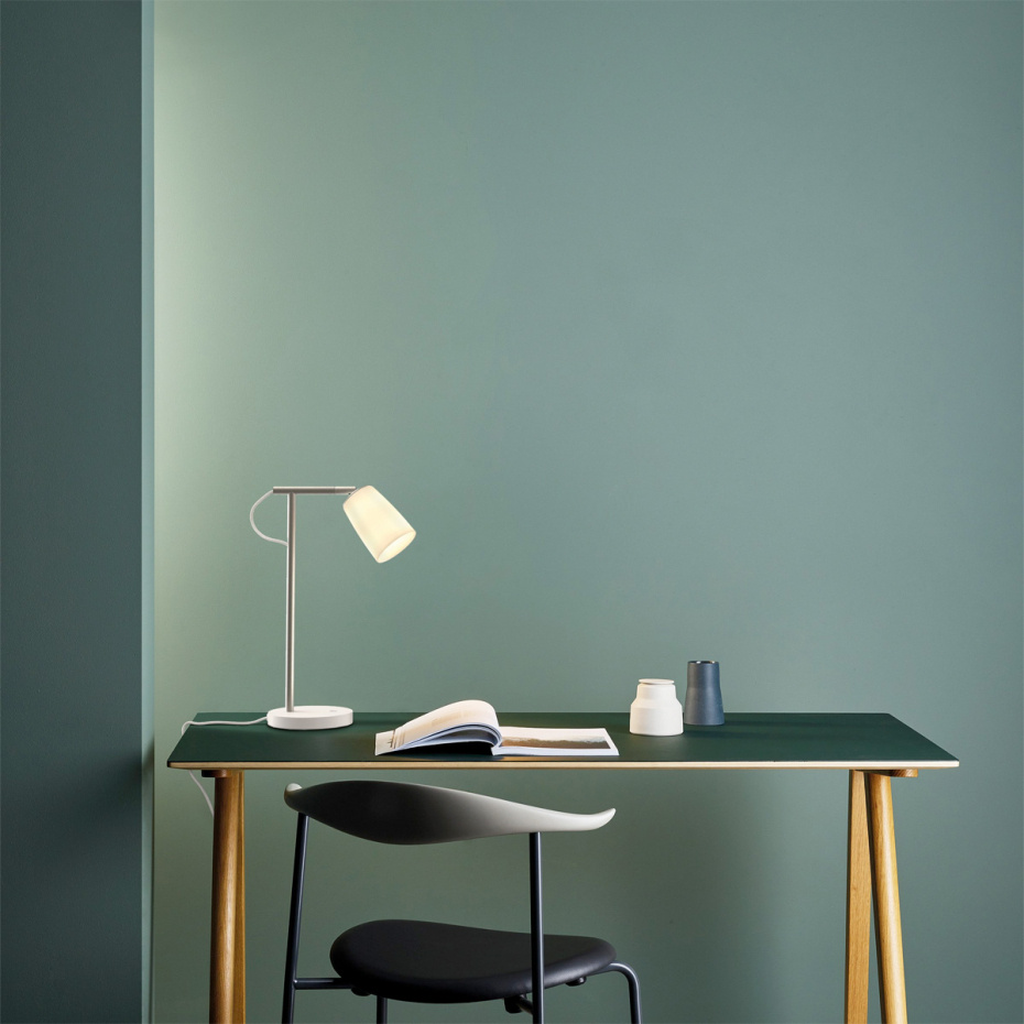 Carlton Desk Bordslampa Matt White