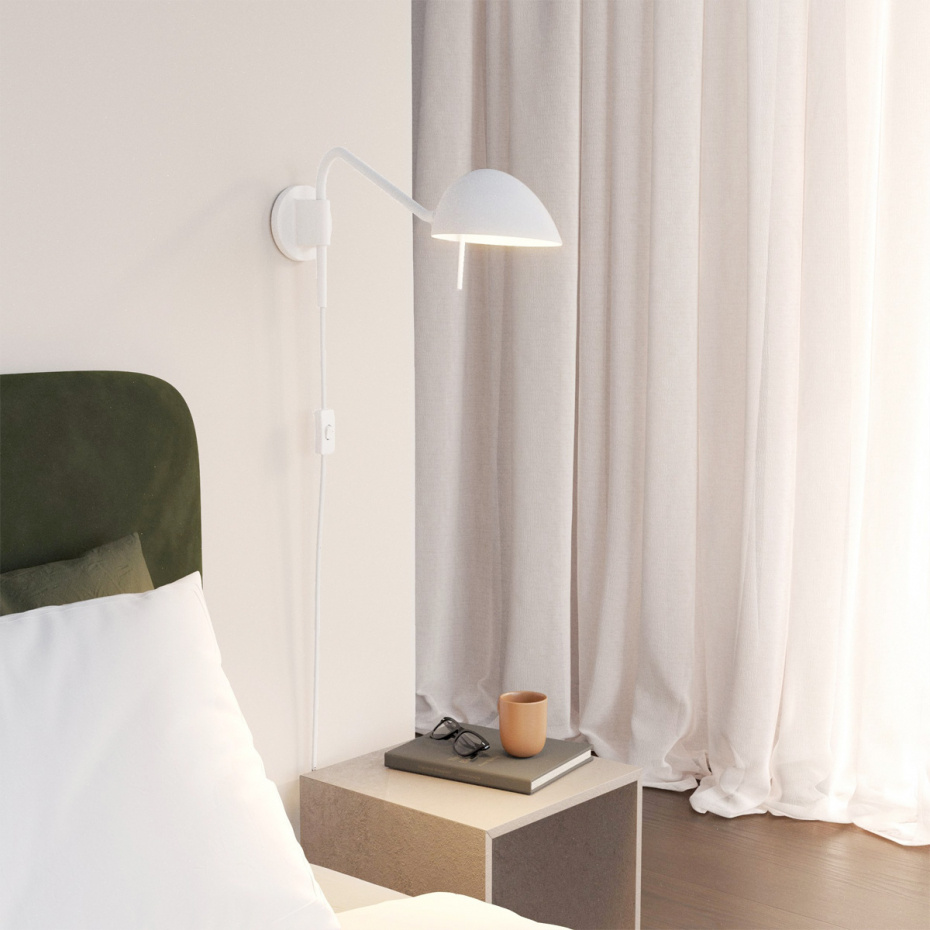 Serge Plug-In Vägglampa Matt White