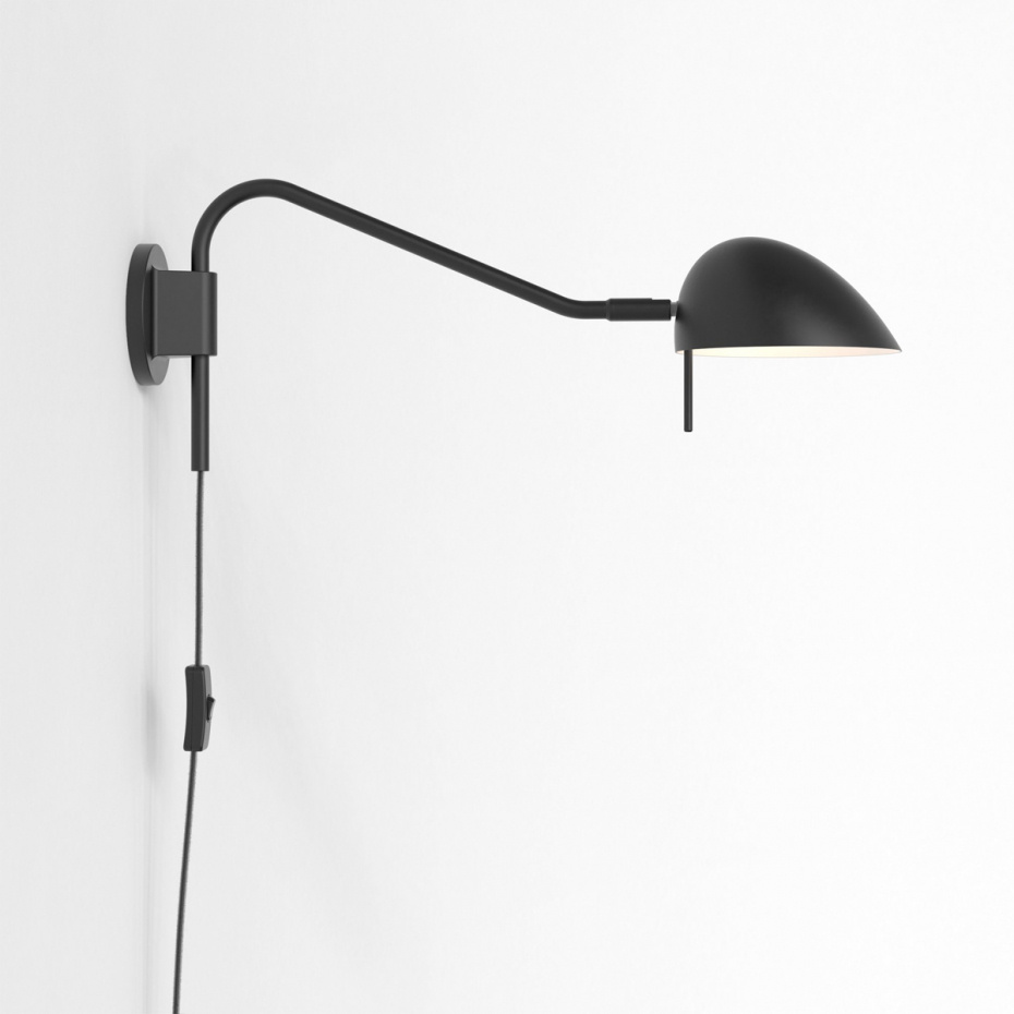 Serge Plug-In Vägglampa Matt Black