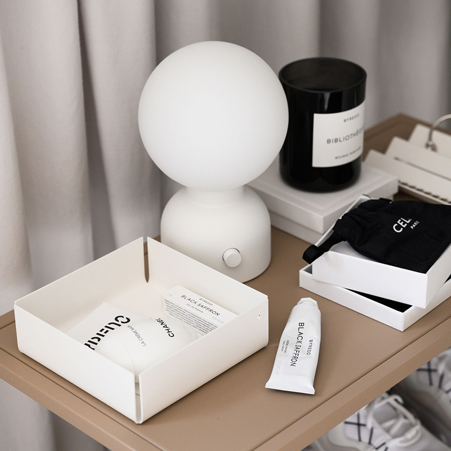 Pluggie Bordslampa Vit