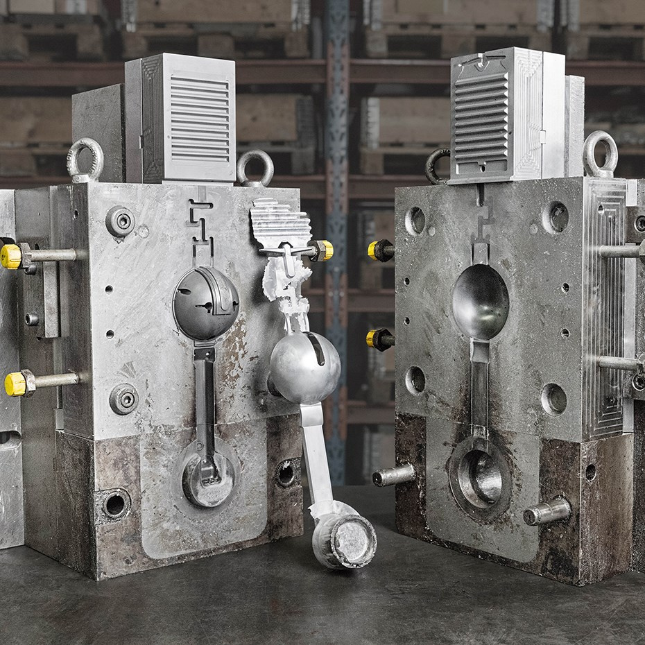 Ogle Mini Vägglampa Twin Svart