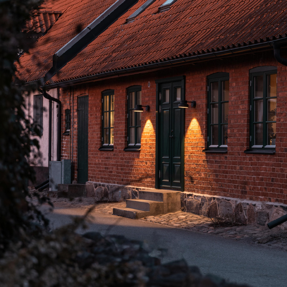 Bumling Mini Outdoor Vägglampa Aluminiumgrå