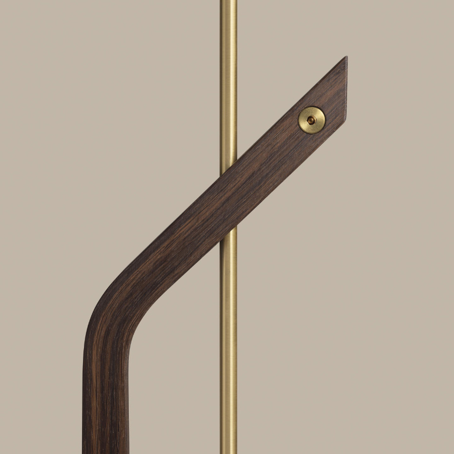 Hockey Golvlampa Vitlaserad Ask